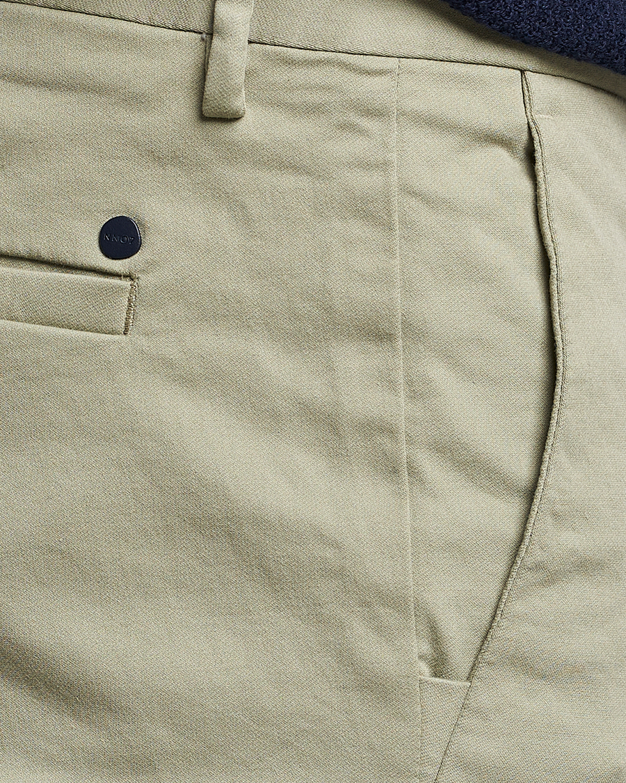 Hombres | Pantalones | NN07 | Theo Regular Fit Stretch Chinos Oil Green
