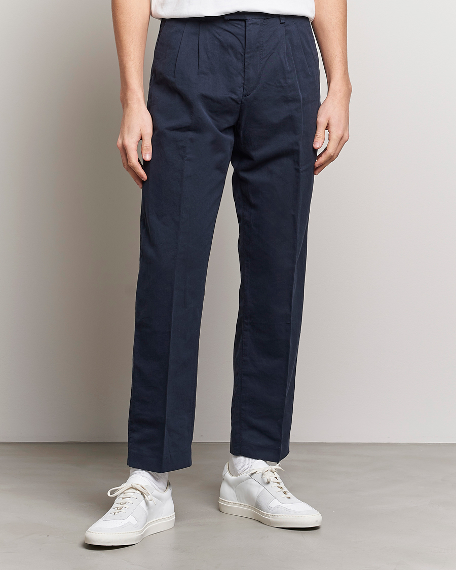 Hombres | Pantalones | NN07 | Fritz Pleated Trousers Navy Blue