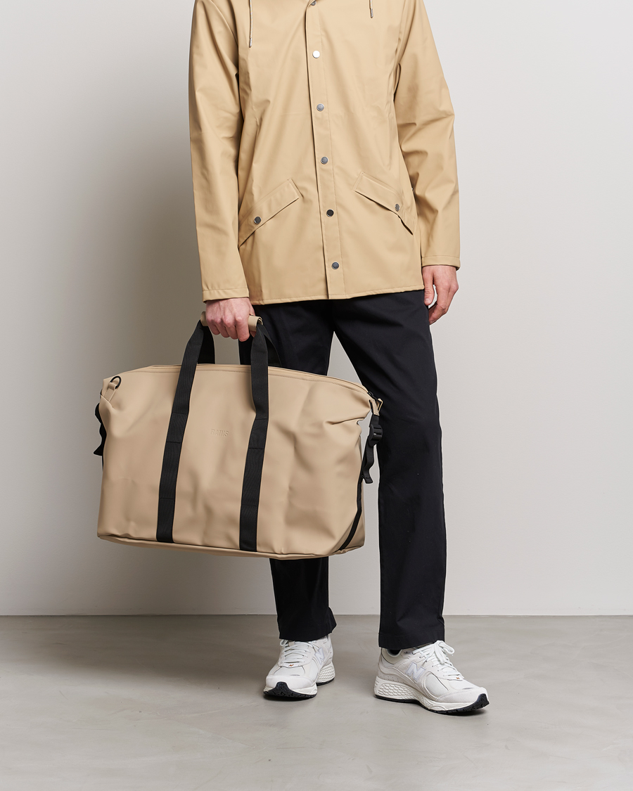 Hombres | RAINS Weekendbag Sand | RAINS | Weekendbag Sand