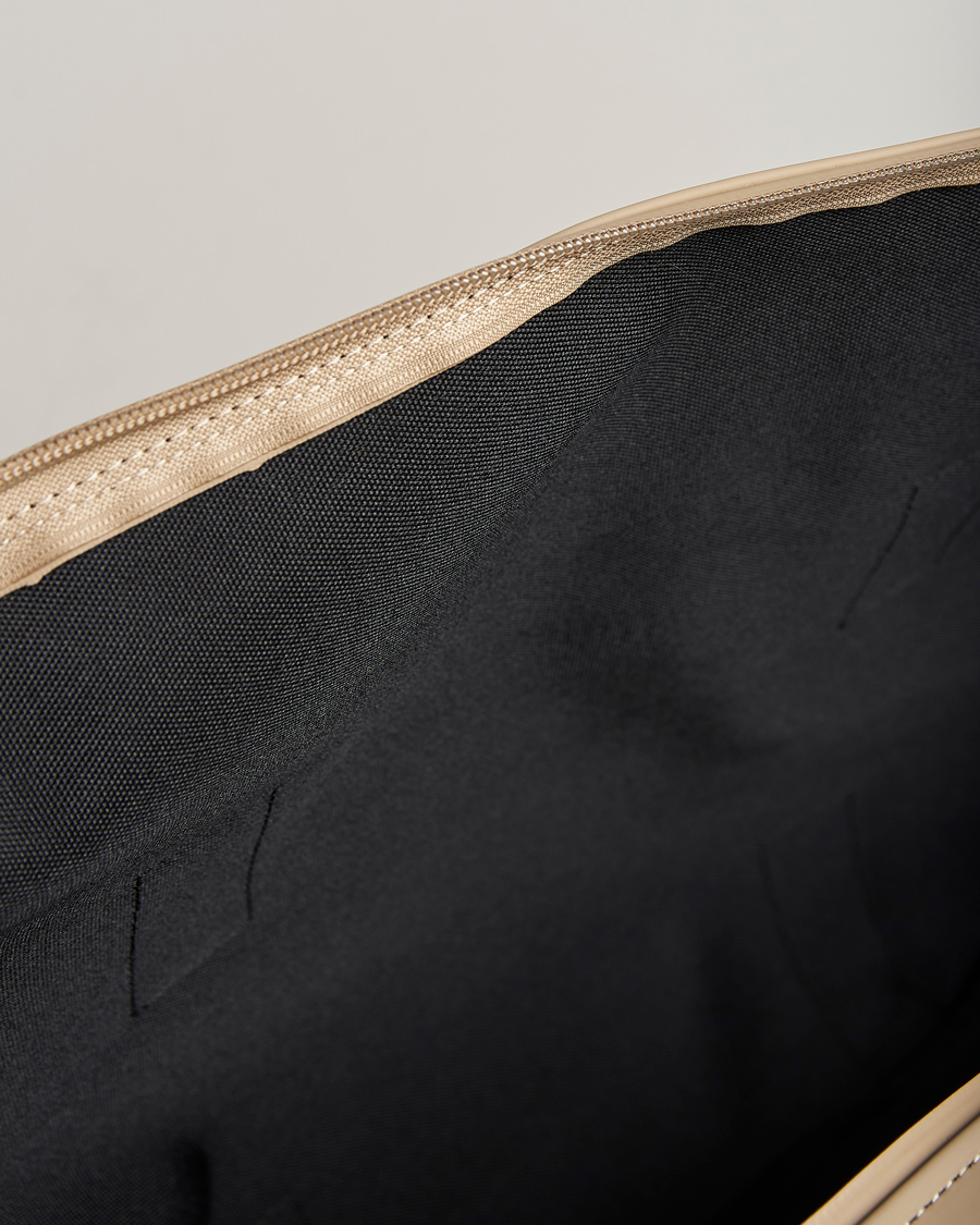 Hombres | RAINS Weekendbag Sand | RAINS | Weekendbag Sand