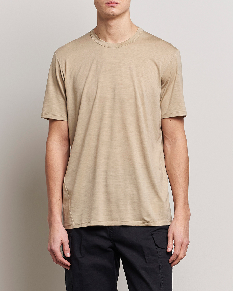 Hombres | Camisetas | Arc'teryx Veilance | Frame Short Sleeve T-Shirt Dark Wicker