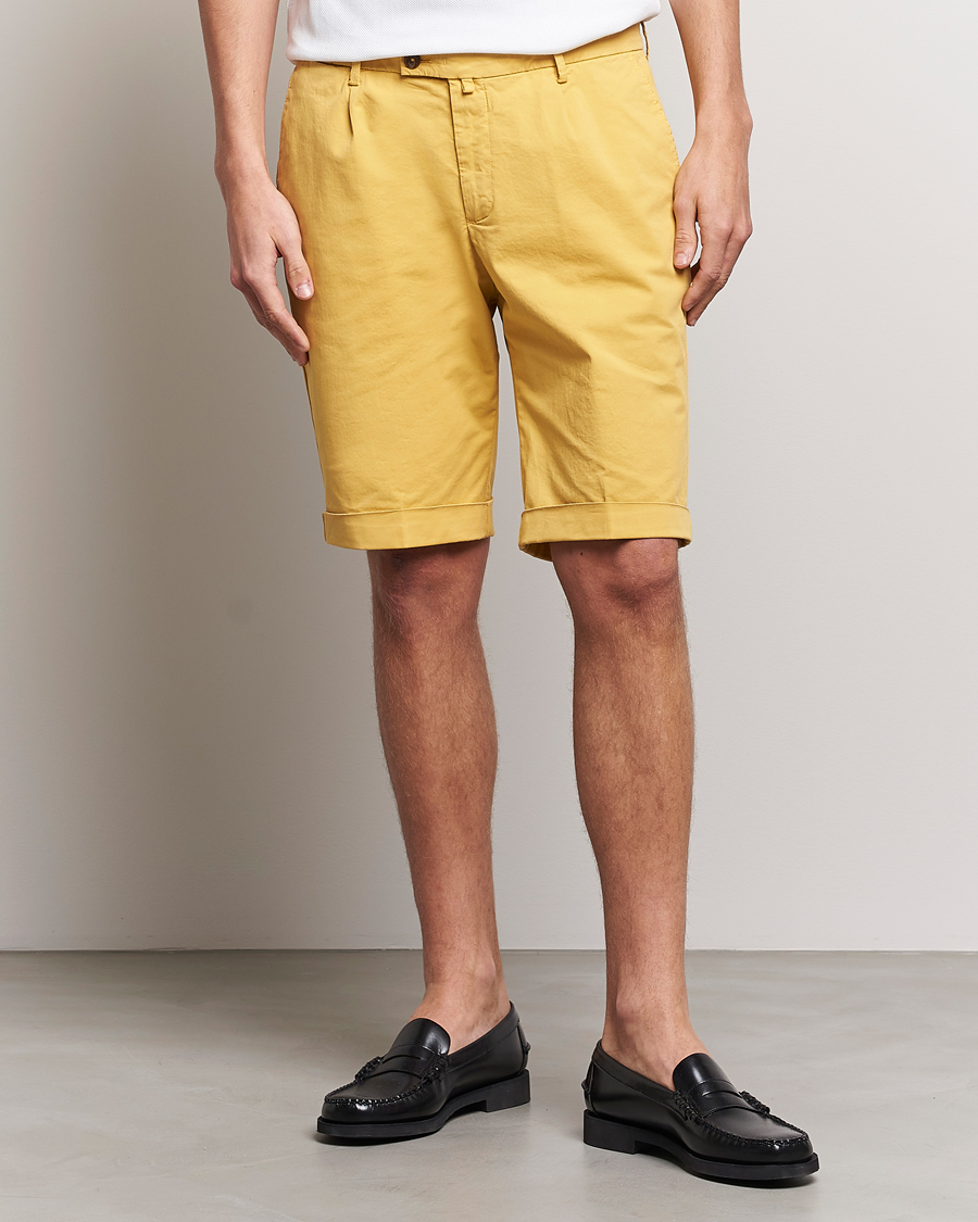 Hombres | Pantalones cortos | Briglia 1949 | Pleated Cotton Shorts Yellow