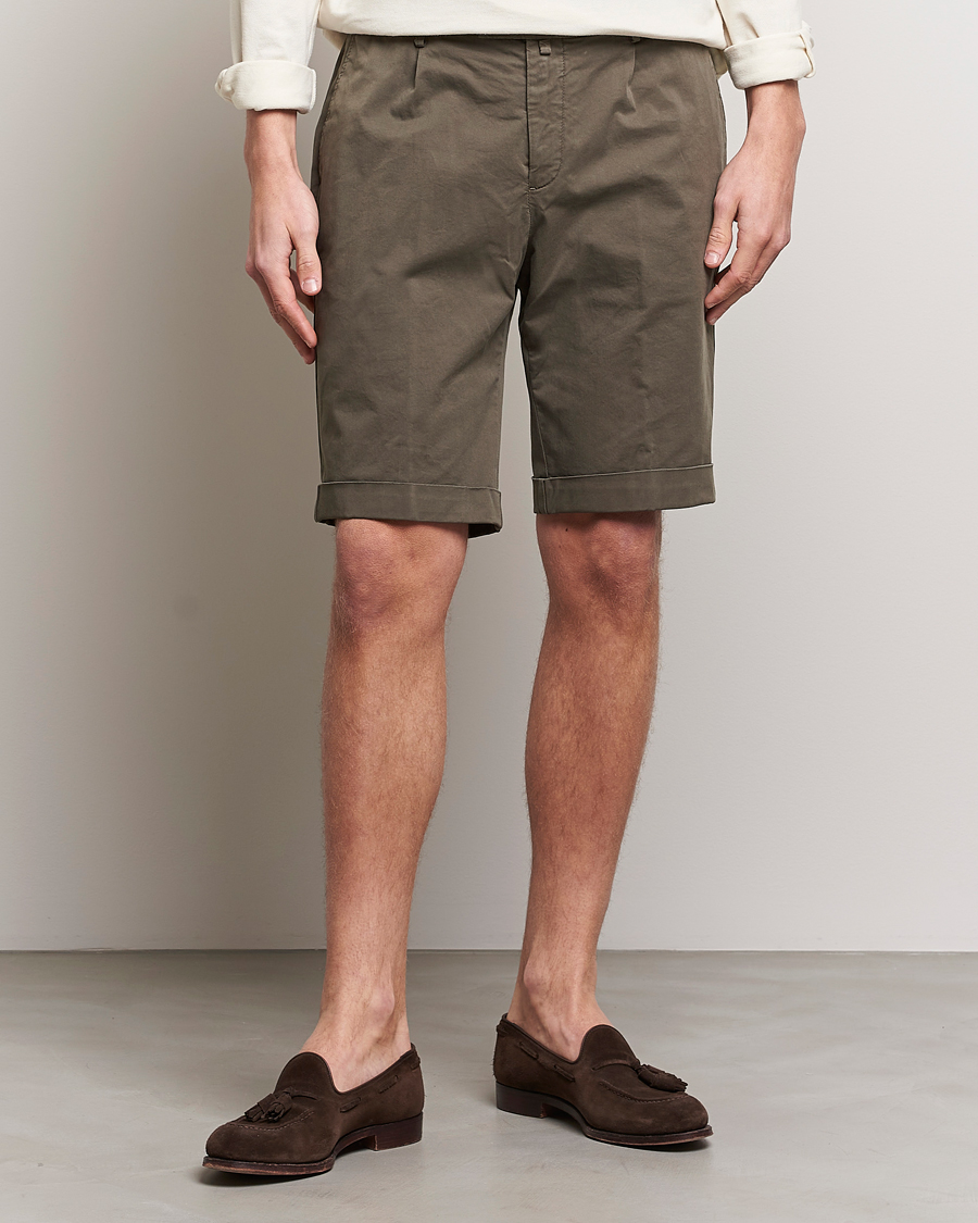 Hombres | Pantalones cortos | Briglia 1949 | Pleated Cotton Shorts Brown