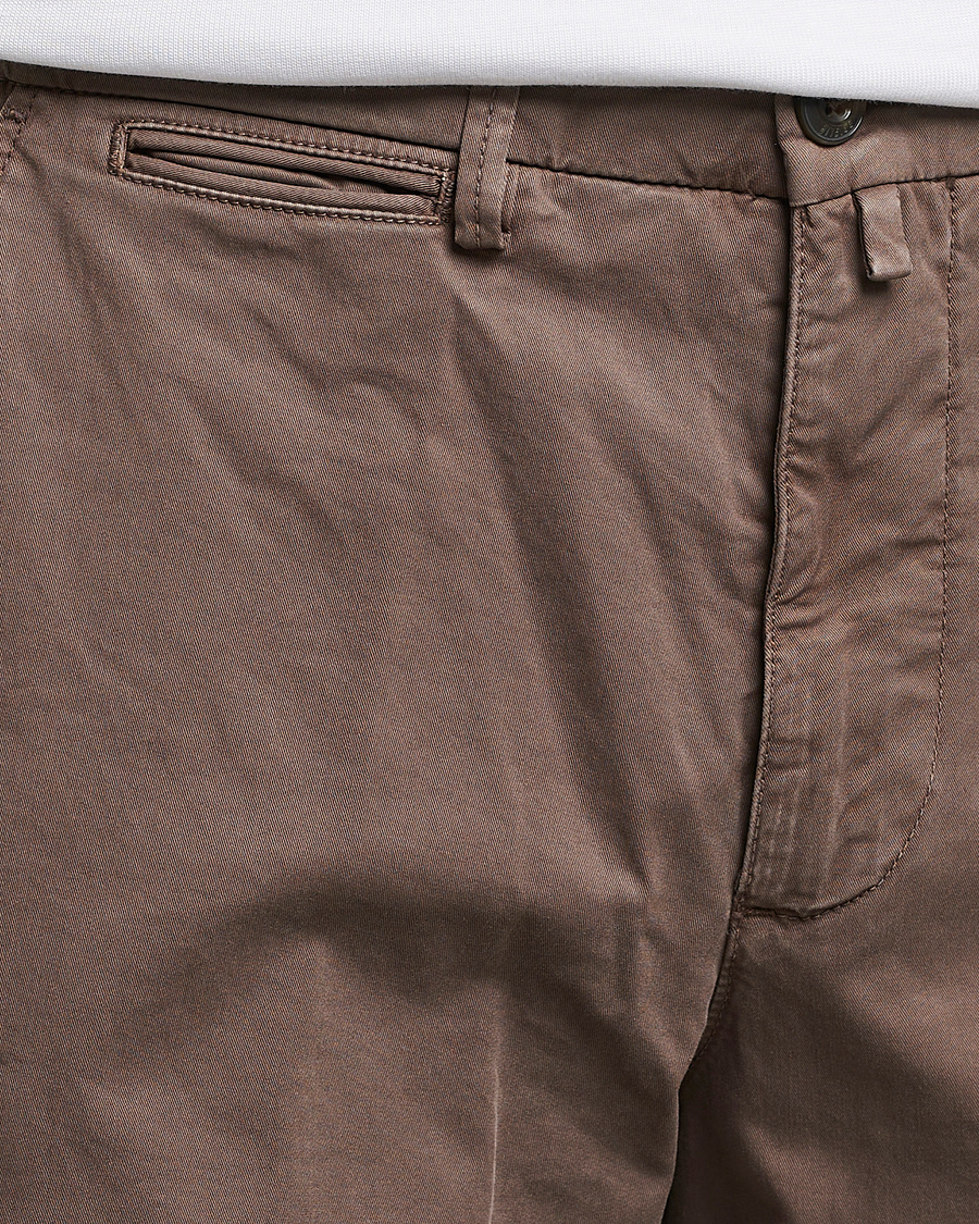 Hombres | Pantalones | Briglia 1949 | Tapered Fit Cotton Twill Stretch Chinos Brown