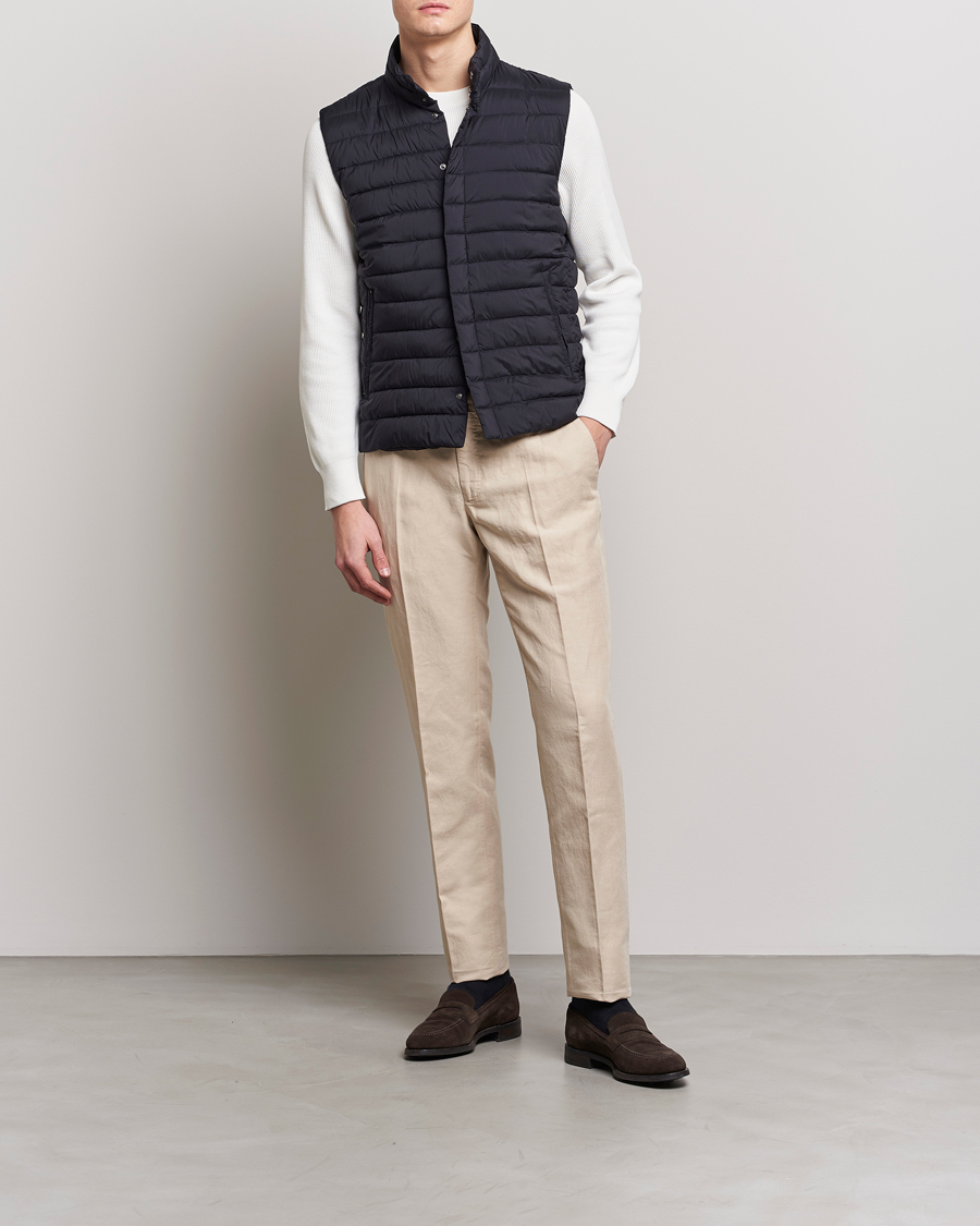 Hombres | Chalecos | Herno | Nuage Matt Nylon Vest Midnight