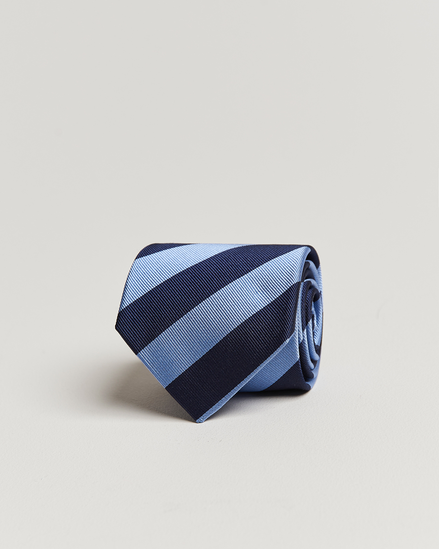 Hombres | Corbatas | Amanda Christensen | Regemental Stripe Classic Tie 8 cm Sky Blue/Navy