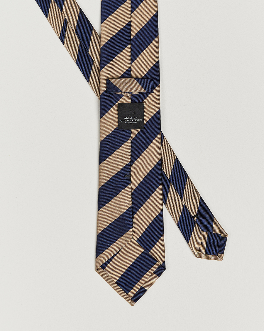 Hombres | Corbatas | Amanda Christensen | Regemental Stripe Classic Tie 8 cm Sand/Navy