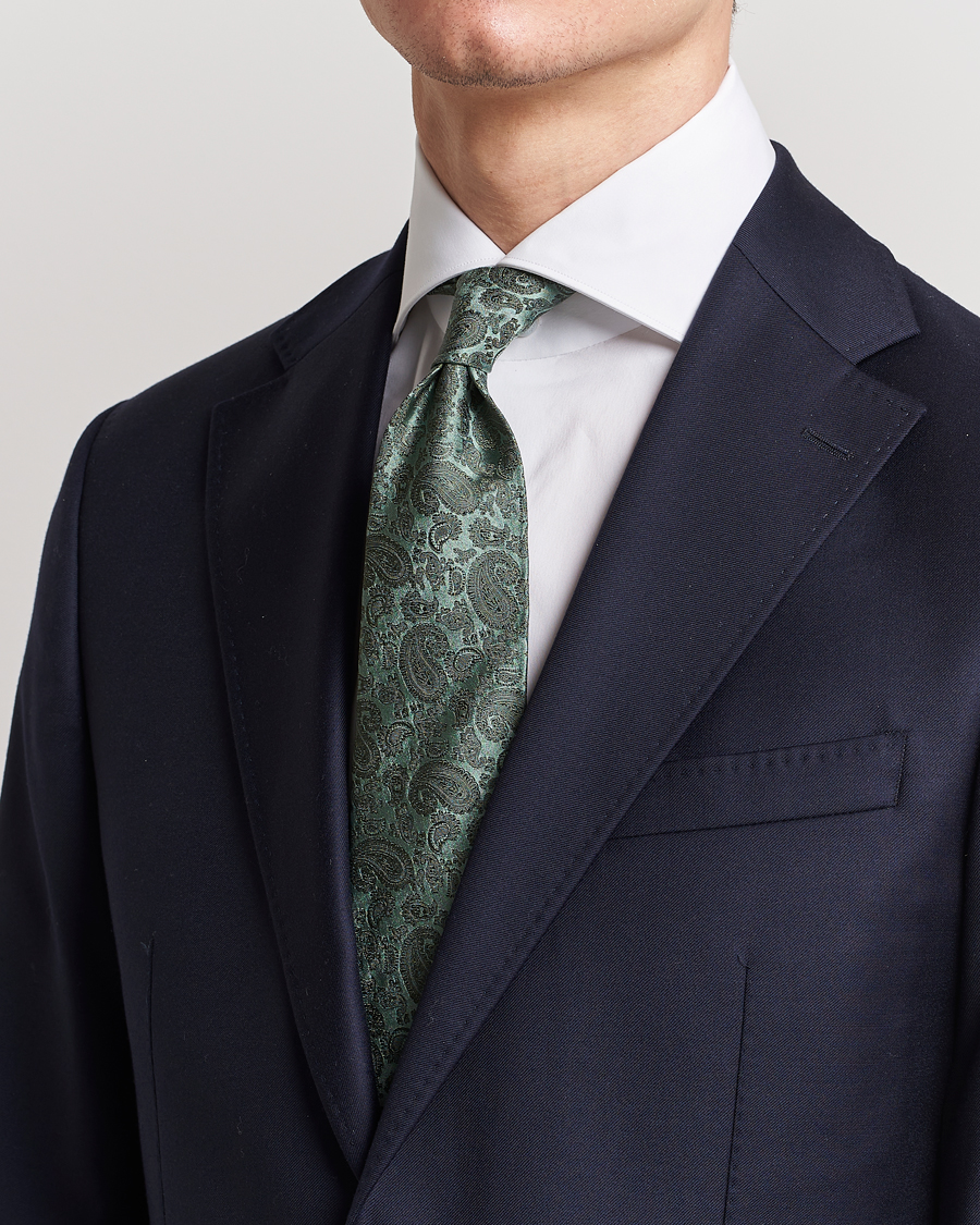 Men |  | Amanda Christensen | Silk Tonal Paisley Tie 8 cm Olive