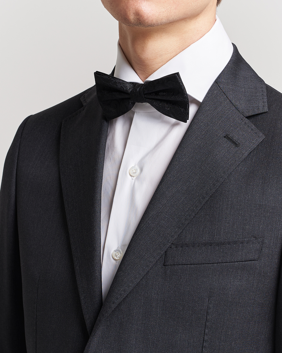 Hombres | Amanda Christensen Tonal Paisley Pre Tie Silk Black | Amanda Christensen | Tonal Paisley Pre Tie Silk Black
