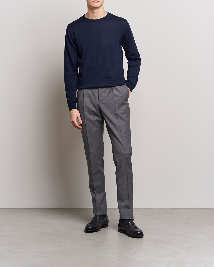 Hombres | Jerséis y prendas de punto | Stenströms | Merino Patch Crew Neck Navy/Light Grey