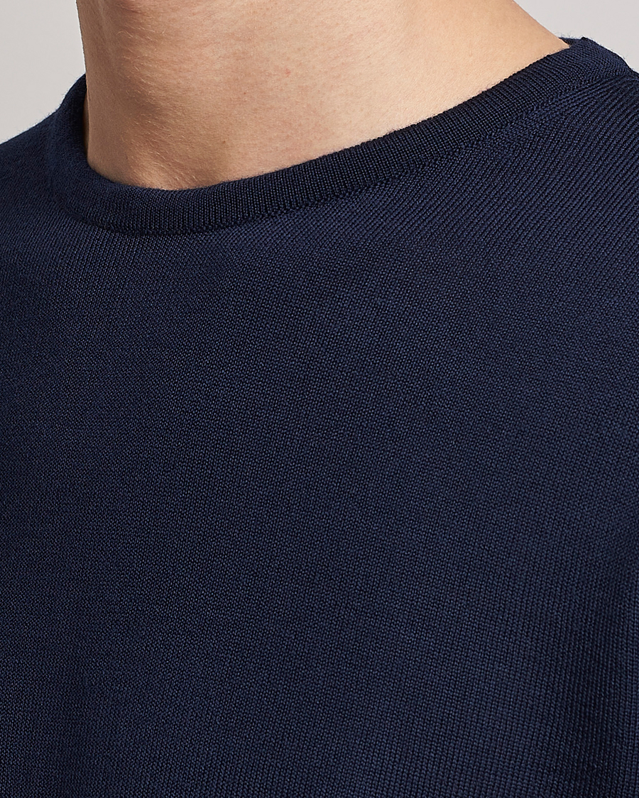 Hombres | Jerséis y prendas de punto | Stenströms | Merino Patch Crew Neck Navy/Light Grey