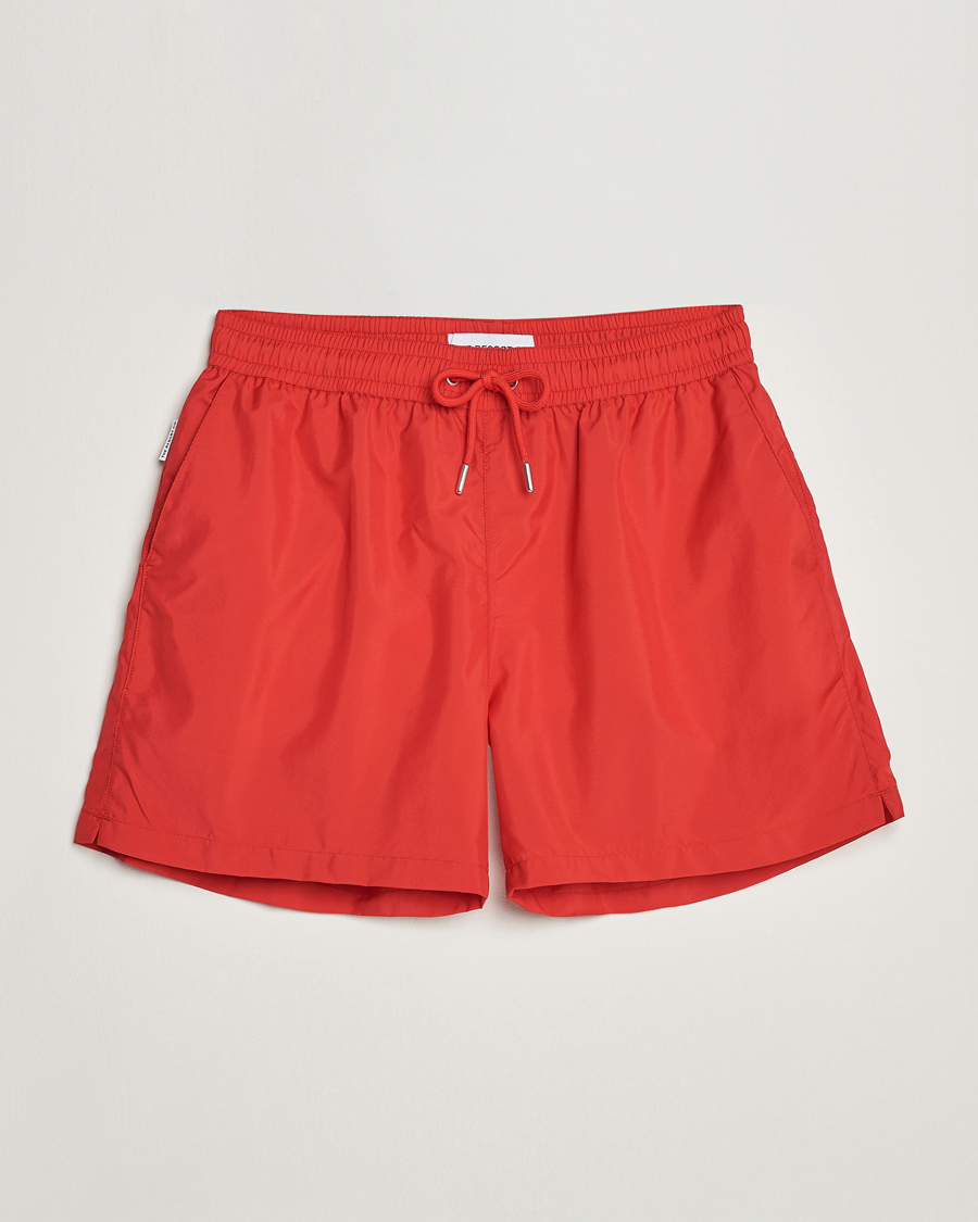 Hombres | Bañadores | The Resort Co | Classic Swimshorts Ruby Red