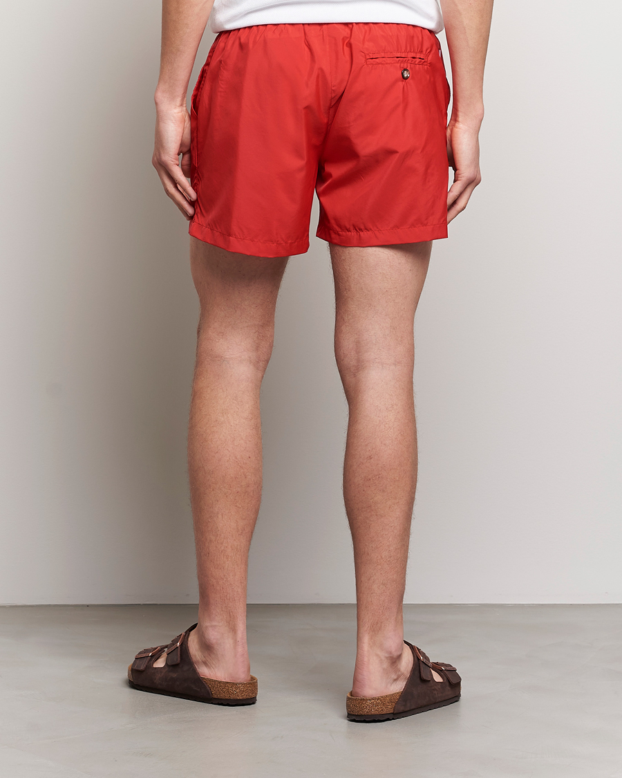 Hombres | Bañadores | The Resort Co | Classic Swimshorts Ruby Red