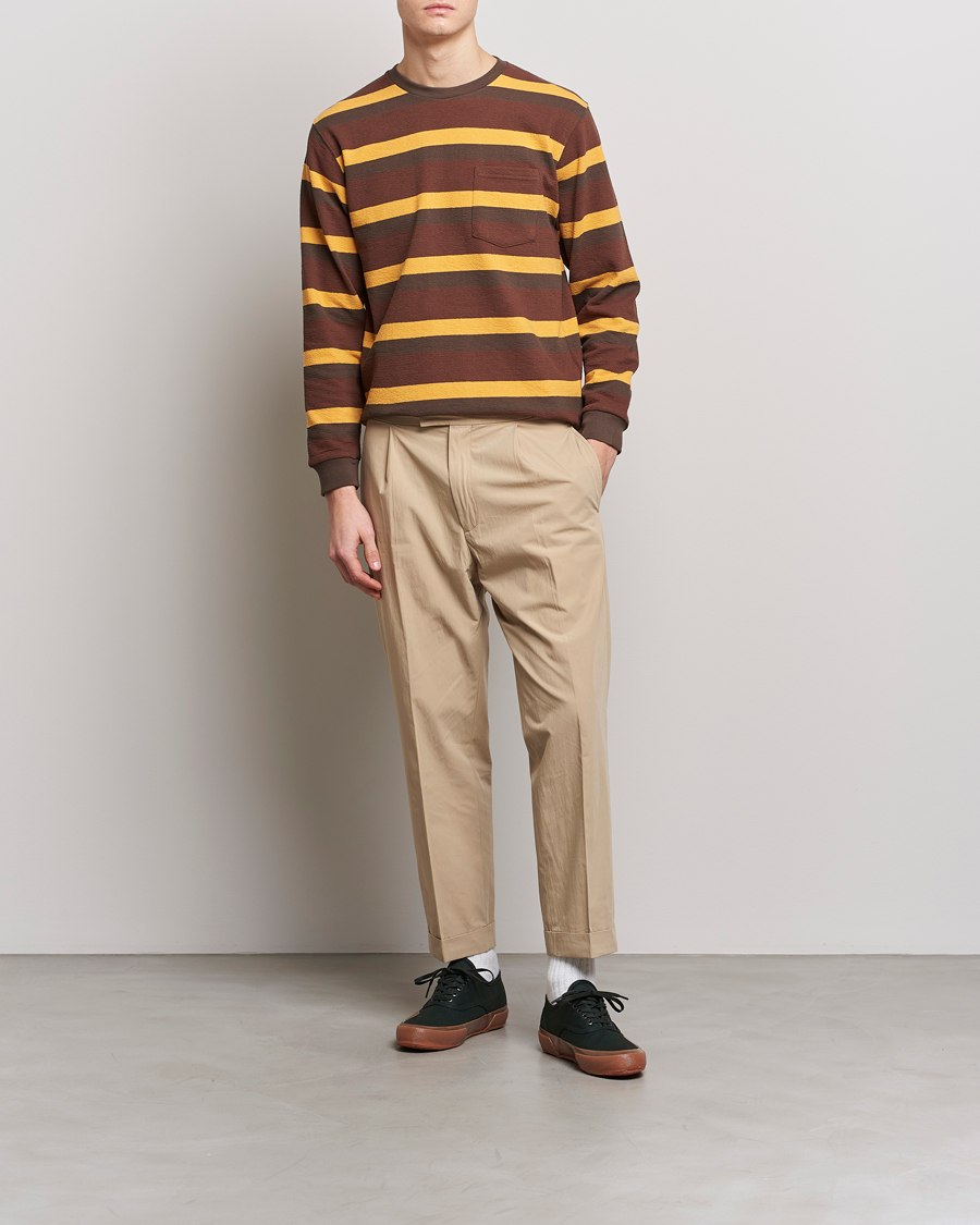 Hombres | Camisetas | BEAMS PLUS | Long Sleeve Striped Pocket Tee Brown