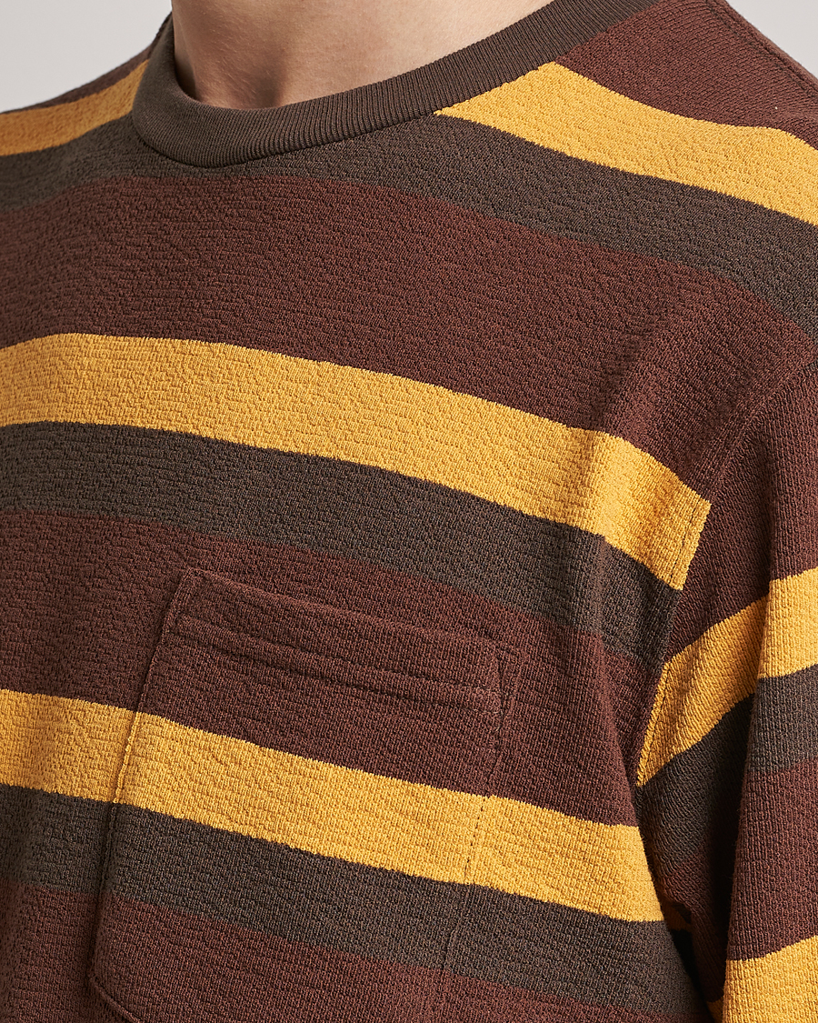 Hombres | Camisetas | BEAMS PLUS | Long Sleeve Striped Pocket Tee Brown