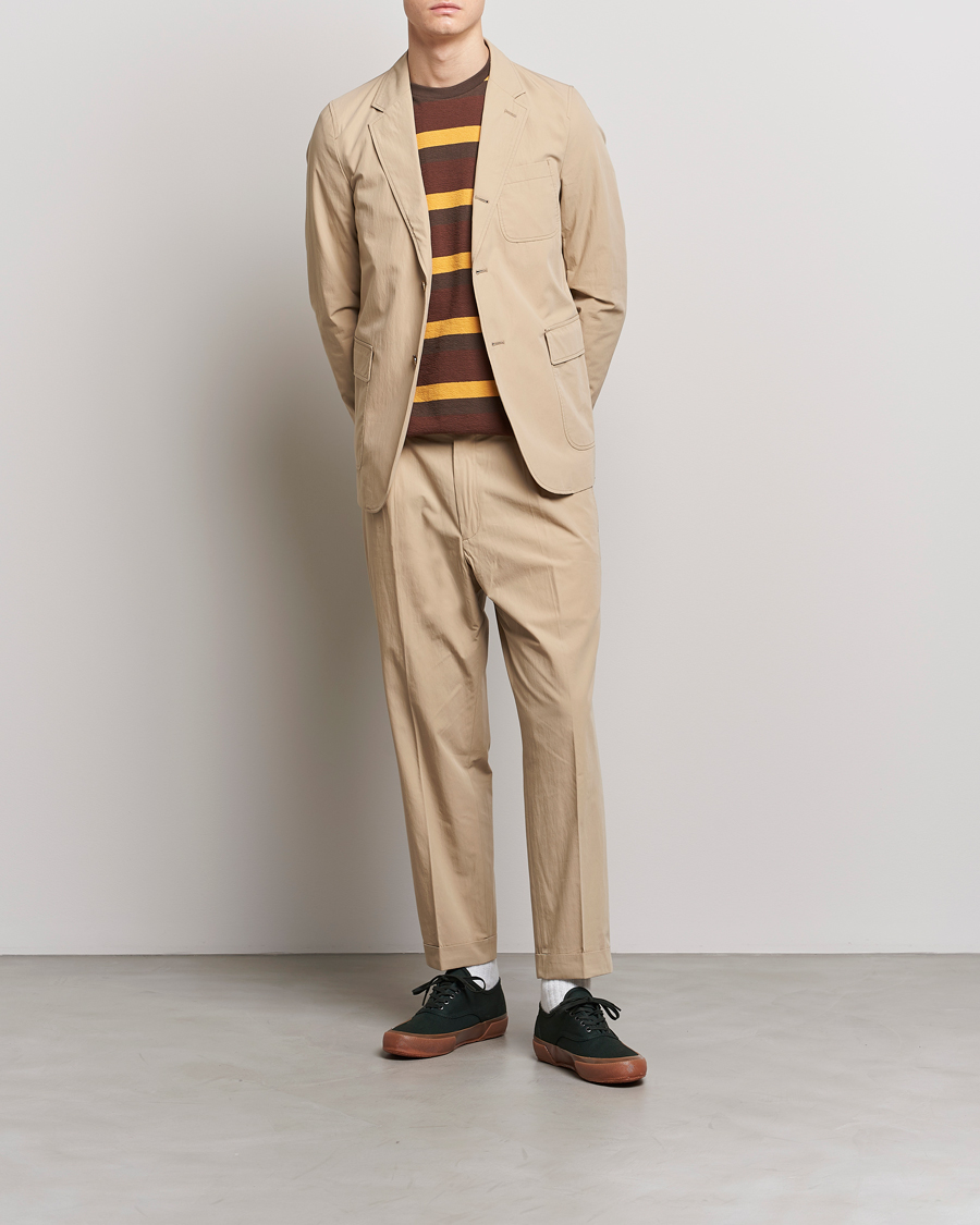 Hombres | Pantalones | BEAMS PLUS | Comfort Cloth Travel Trousers Beige