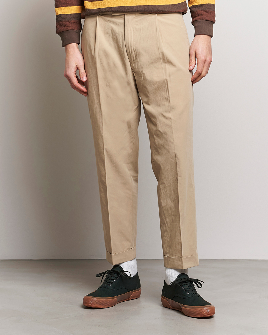 Hombres | Pantalones | BEAMS PLUS | Comfort Cloth Travel Trousers Beige