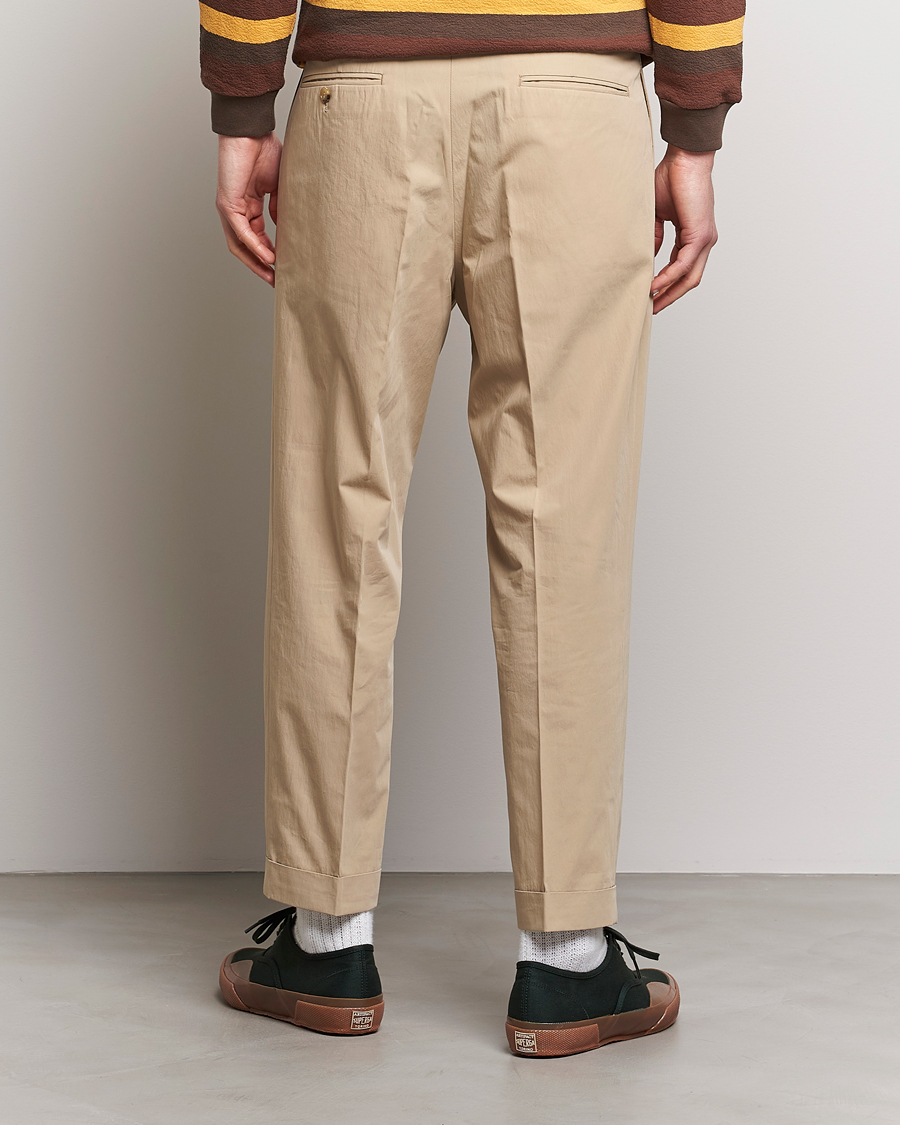 Hombres | Pantalones | BEAMS PLUS | Comfort Cloth Travel Trousers Beige