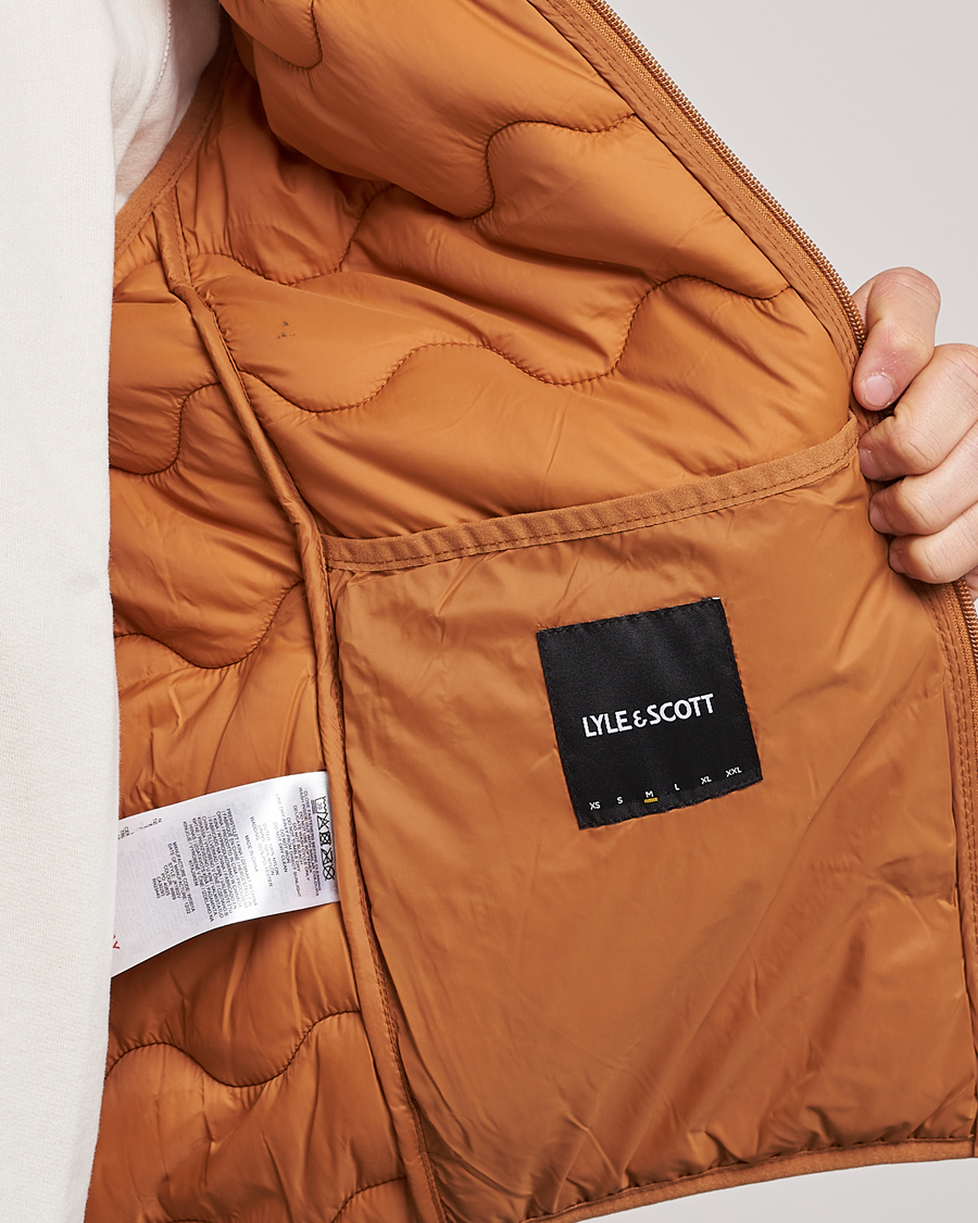 Hombres | Chalecos | Lyle & Scott | Crest Quilted Gilet Vest Salt Burne