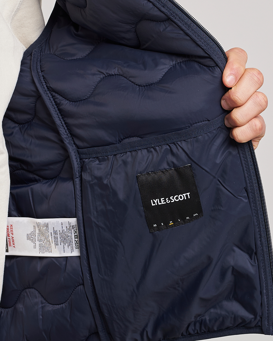 Hombres | Chalecos | Lyle & Scott | Crest Quilted Gilet Vest Dark Navy