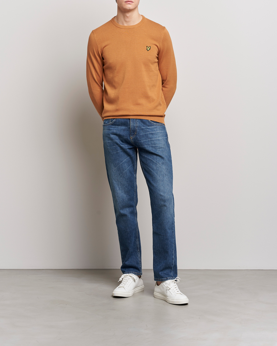 Hombres | Jerséis y prendas de punto | Lyle & Scott | Crew Neck Cotton Sweater Sand Burned