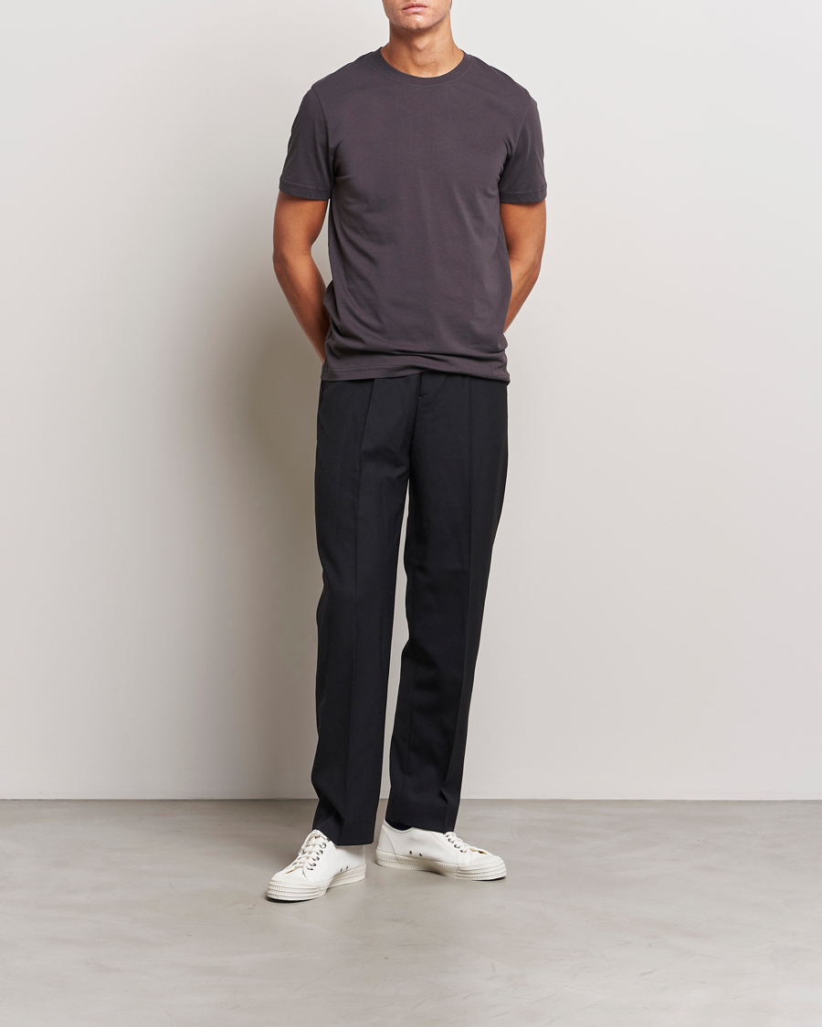 Hombres | Camisetas | Tiger of Sweden | Dillan Crew Neck T-Shirt Coffee