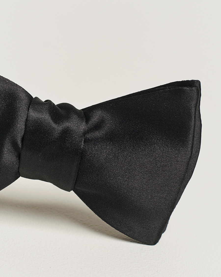 Hombres | Eton Pre-Tied Silk Bow Tie Black | Eton | Pre-Tied Silk Bow Tie Black