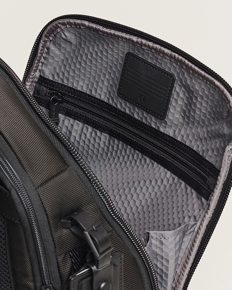 Hombres | Bolsos | TUMI | Alpha Bravo Dynamic Backpack Black