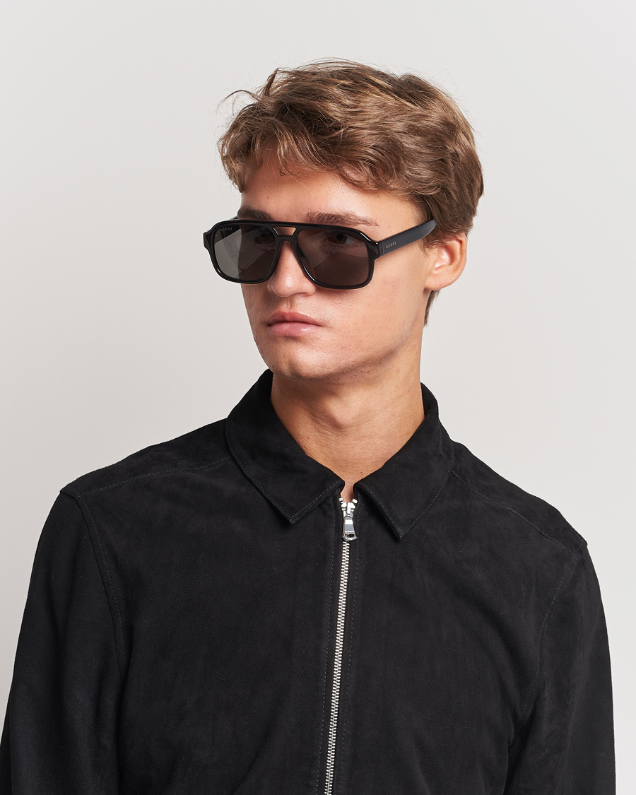Hombres | Gafas de sol de aviador | Gucci | GG1342S Sunglasses Black Smoke