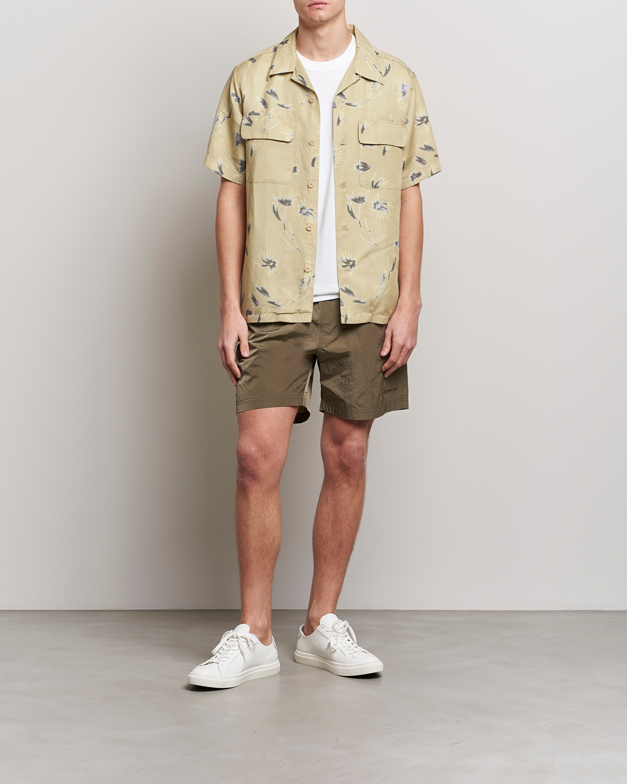 Hombres | Camisas | NN07 | Daniel Short Sleeve Tencel/Linen Printed Shirt Pale Olive