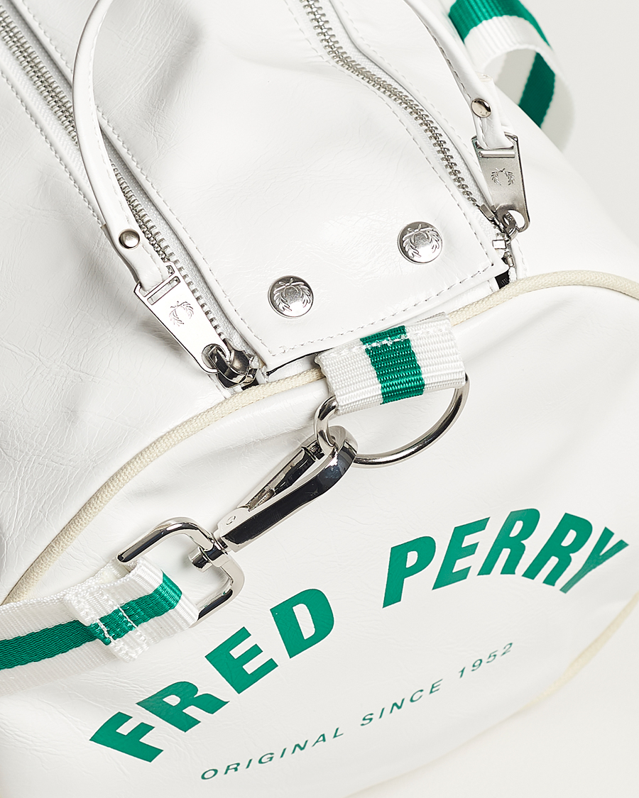 Hombres | Fred Perry Classic Barrel Bag Snow White | Fred Perry | Classic Barrel Bag Snow White