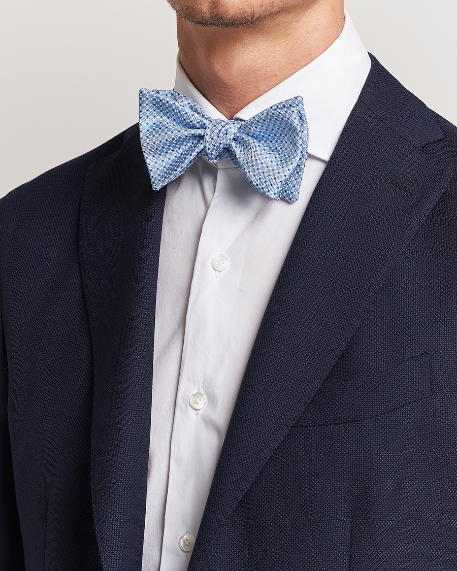Hombres | E. Marinella Printed Silk Bow Tie Light Blue | E. Marinella | Printed Silk Bow Tie Light Blue