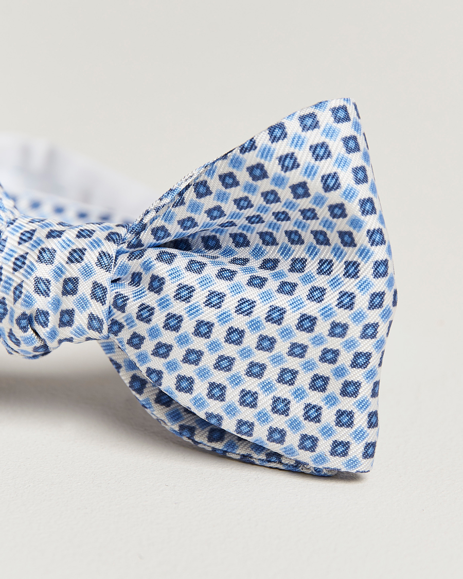 Hombres | E. Marinella Silk Bow Tie White/Blue | E. Marinella | Silk Bow Tie White/Blue