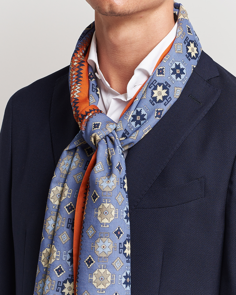 Hombres | E. Marinella Wool/Silk Printed Scarf Light Blue | E. Marinella | Wool/Silk Printed Scarf Light Blue