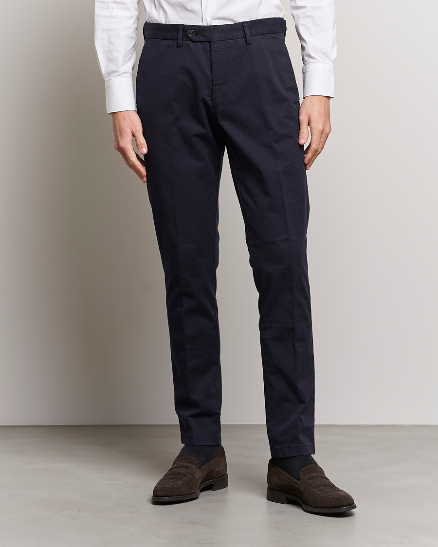 Hombres | Business & Beyond | Oscar Jacobson | Danwick Cotton Trousers Navy