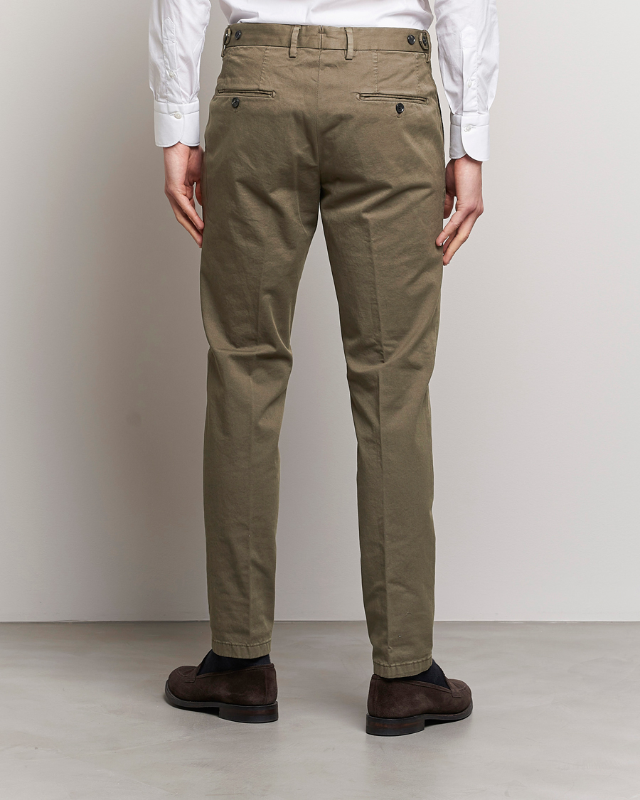 Hombres | Pantalones | Oscar Jacobson | Danwick Cotton Trousers Olive