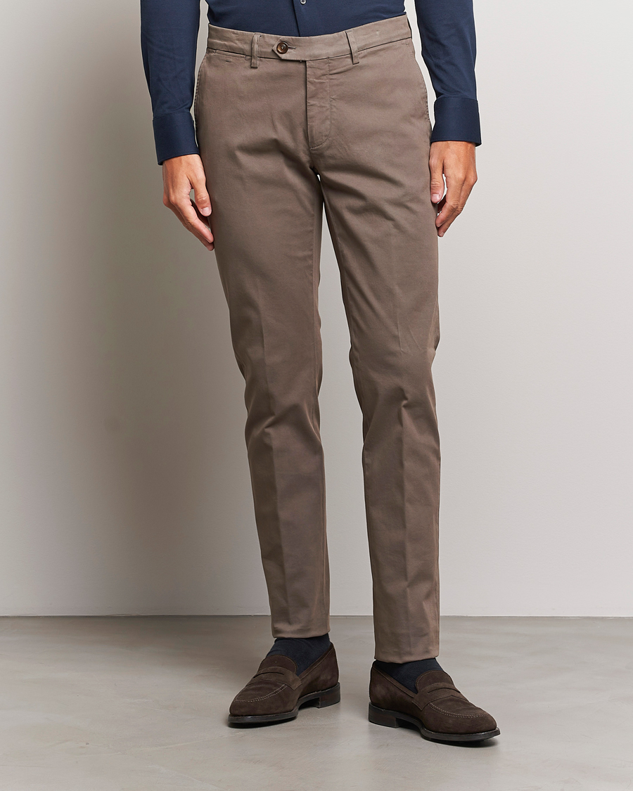Hombres | Pantalones | Canali | Slim Fit Stretch Chinos Brown