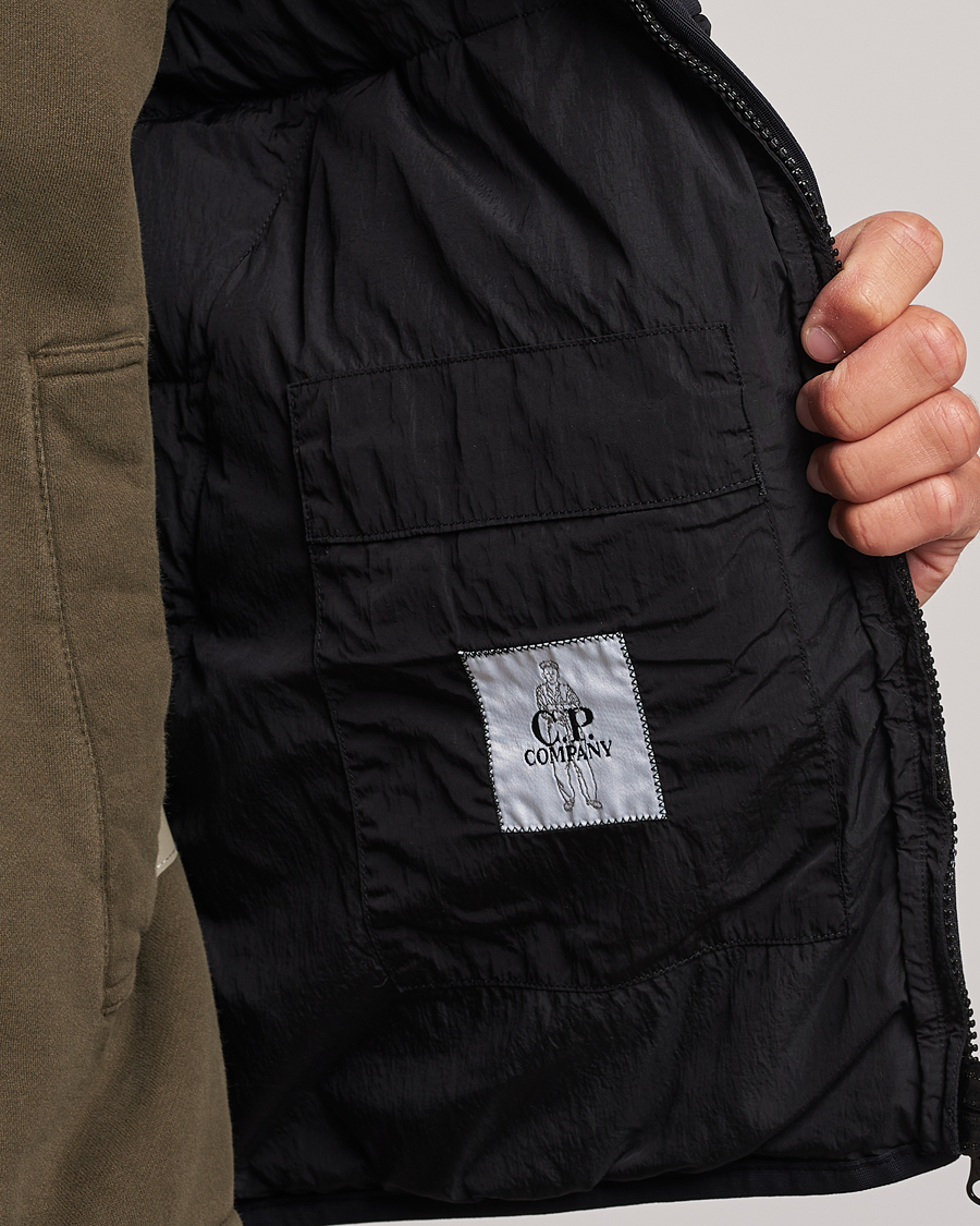 Hombres | Abrigos y chaquetas | C.P. Company | Eco-Chrome R Lightweight Down Vest Black