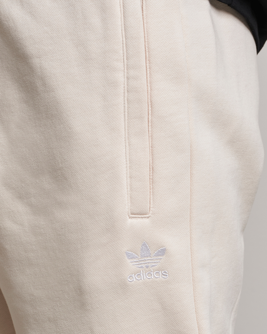 Hombres | Pantalones | adidas Originals | Essential Sweatpants Won White