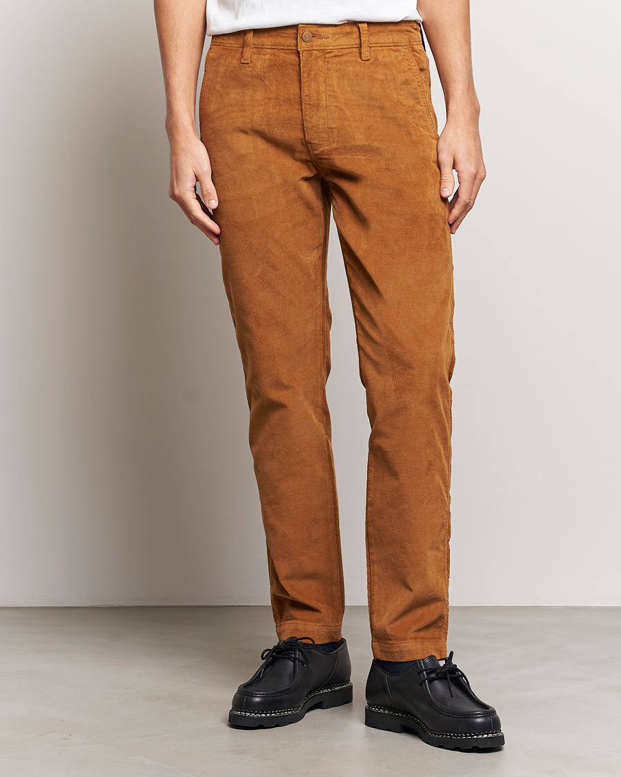 Hombres | Pantalones | Levi's | Garment Dyed Stretch Corduroy Chino Monks Robe