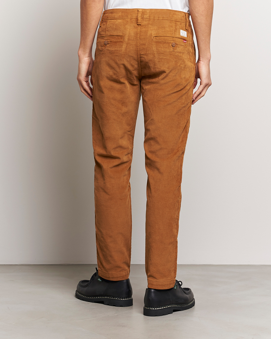 Hombres | Pantalones | Levi's | Garment Dyed Stretch Corduroy Chino Monks Robe