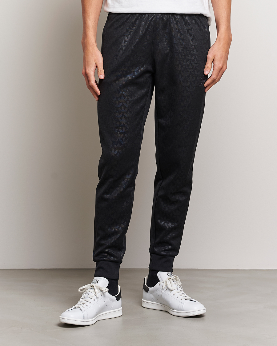 Hombres | Pantalones | adidas Originals | Monogram Sweatpants Black
