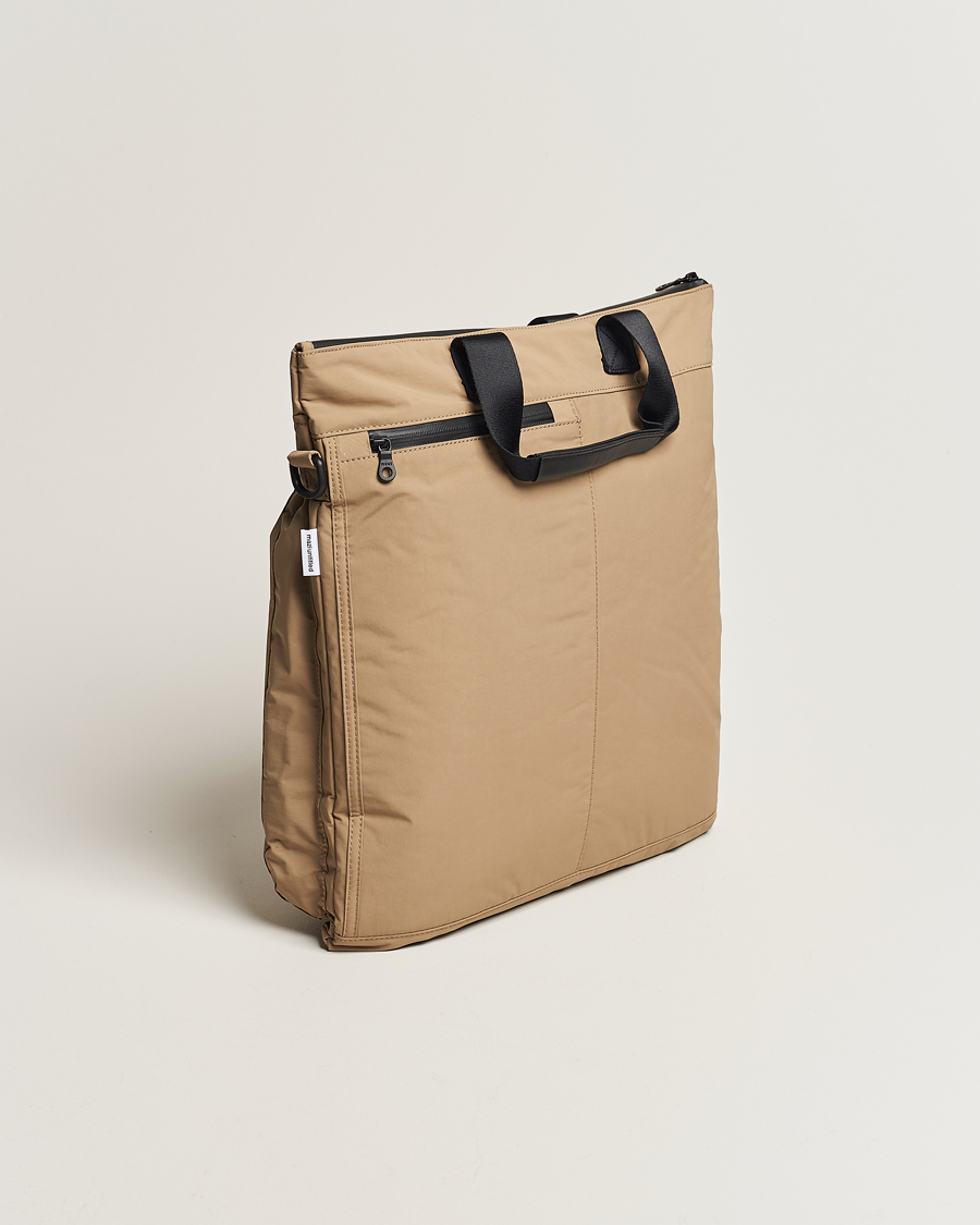 Hombres | mazi untitled Helmet Bag 02 Nylon Tote Beige | mazi untitled | Helmet Bag 02 Nylon Tote Beige