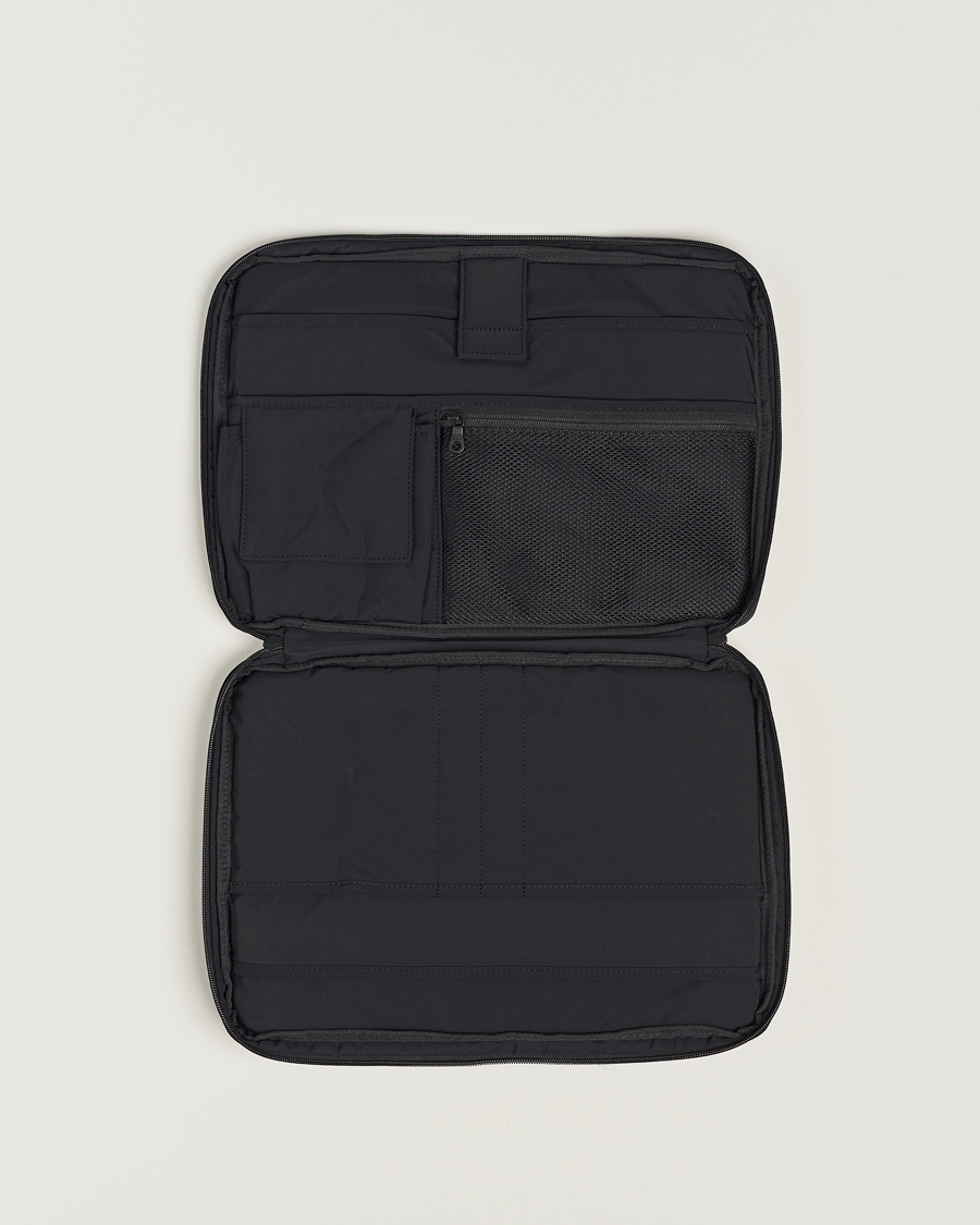 Hombres | mazi untitled AM Case 02 Nylon Portfolio Black | mazi untitled | AM Case 02 Nylon Portfolio Black