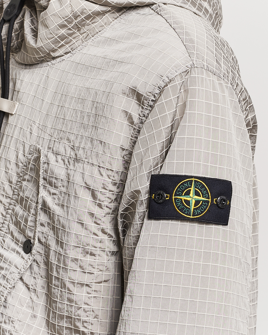 Hombres | Abrigos y chaquetas | Stone Island | Garment Dyed Macro Ripstop Anorak Plaster