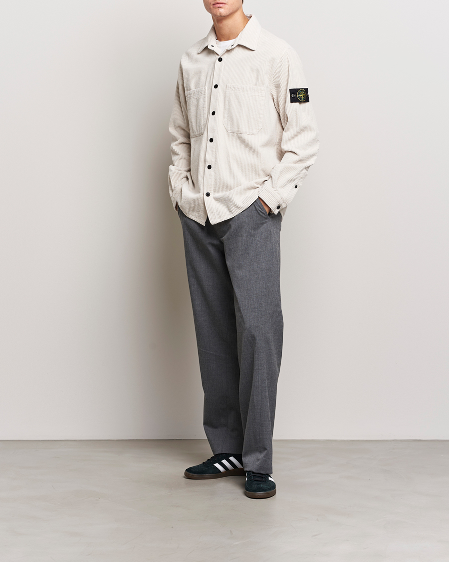 Hombres | Camisas | Stone Island | Garment Dyed Corduroy Overshirt Plaster