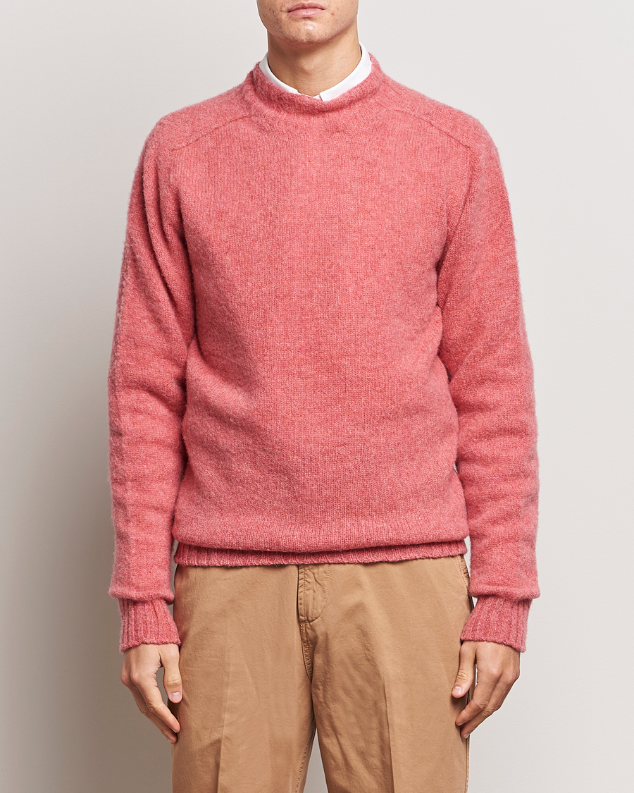 Hombres | Jerséis y prendas de punto | Drake's | Brushed Shetland Mock Neck Jumper Pink