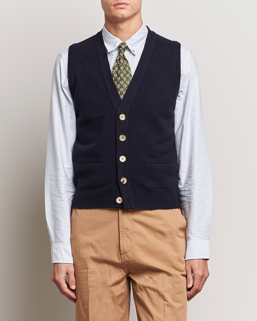 Hombres | Jerséis y prendas de punto | Drake's | Lambswool Vest Cardigan Navy