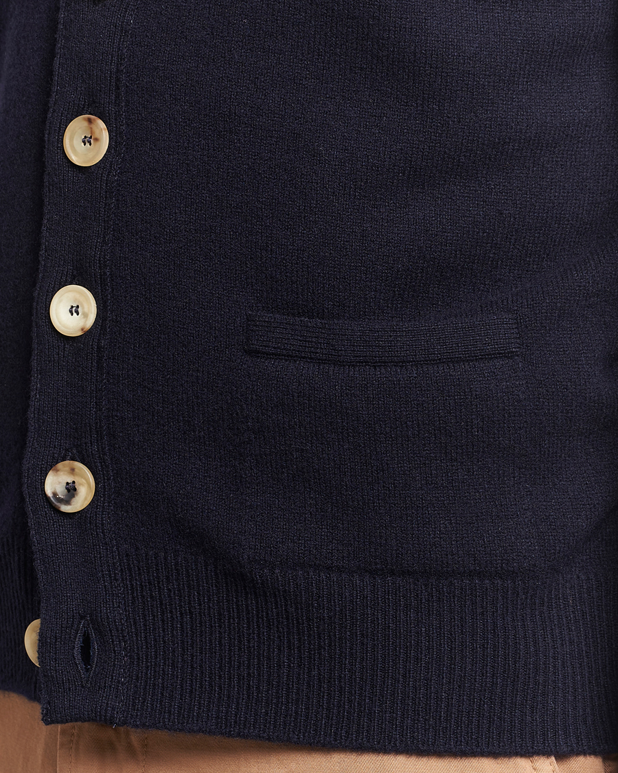 Hombres | Jerséis y prendas de punto | Drake's | Lambswool Vest Cardigan Navy