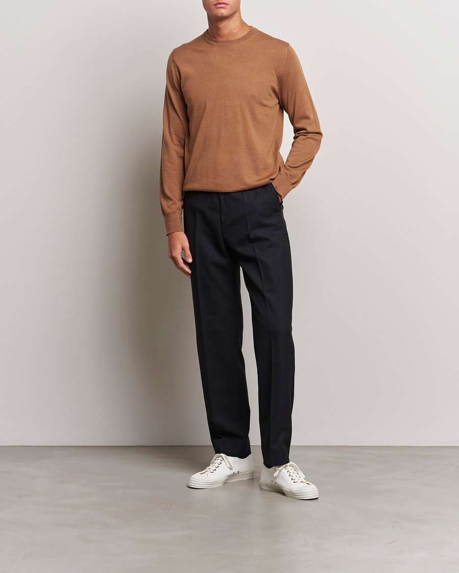 Hombres | Jerséis y prendas de punto | Filippa K | Merino Round Neck Sweater Camel